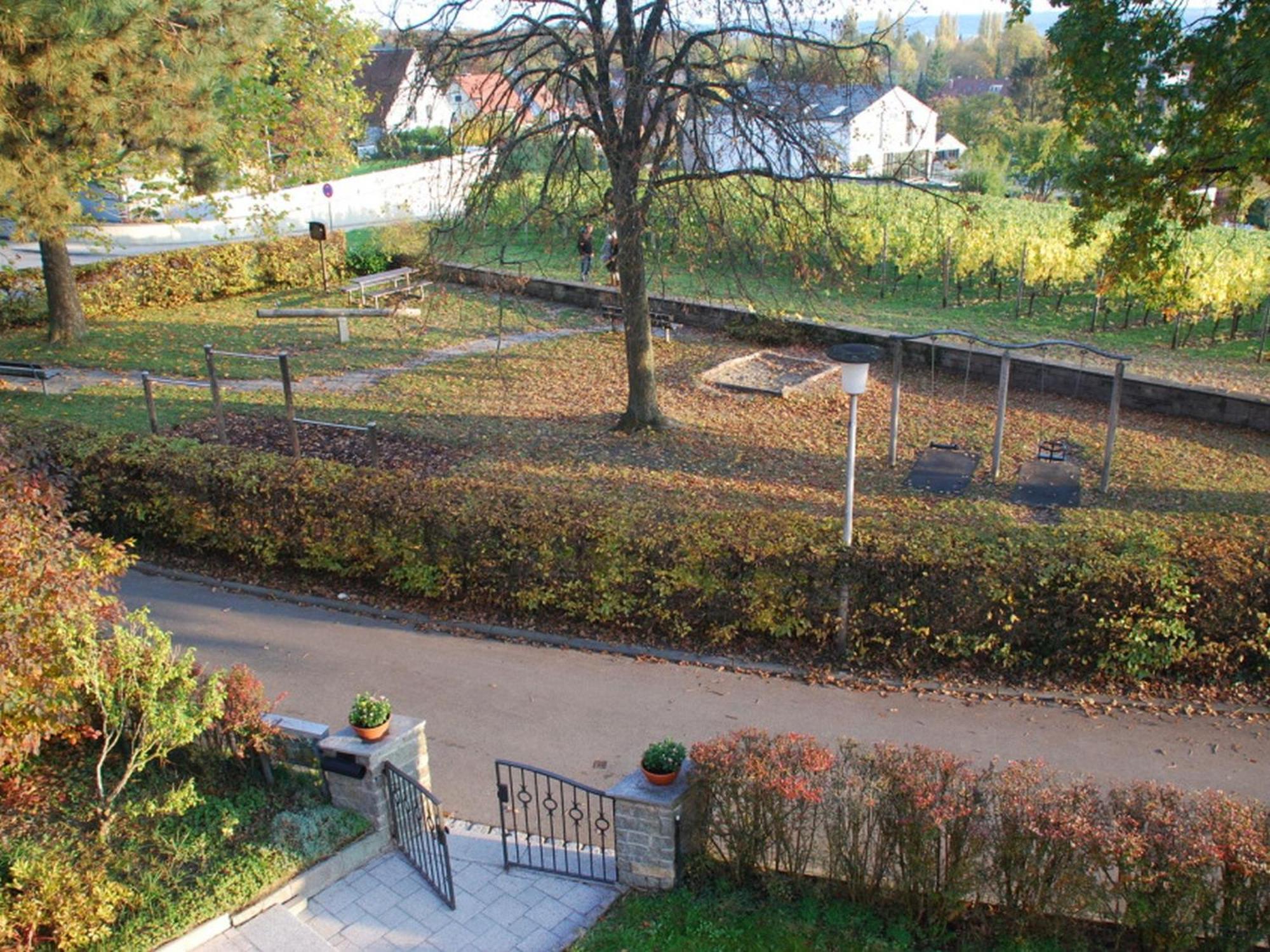 Rotes Haus Ueber Den Weinbergen Constança Exterior foto